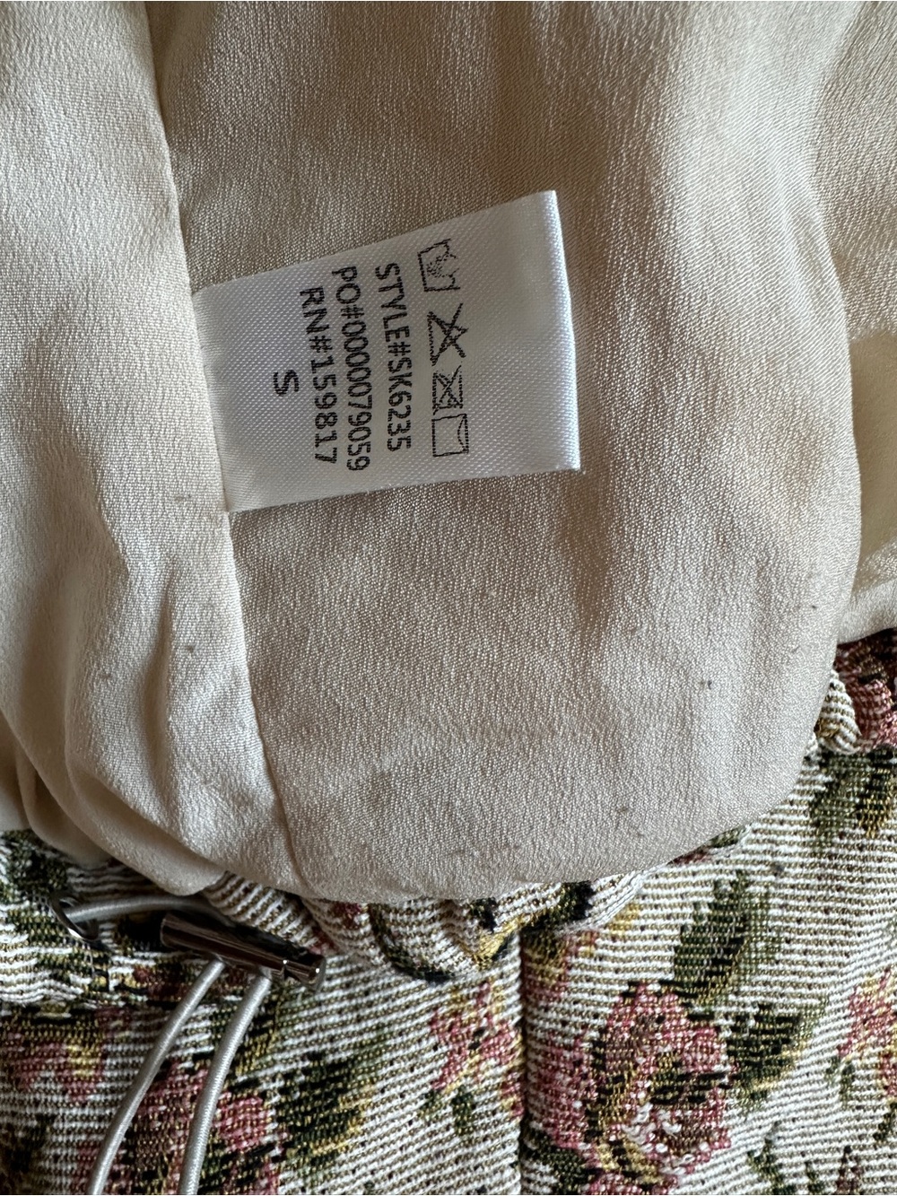 Floral Textured Stand-Collar Jacket in Beige and Rose - Picture 10 of 14